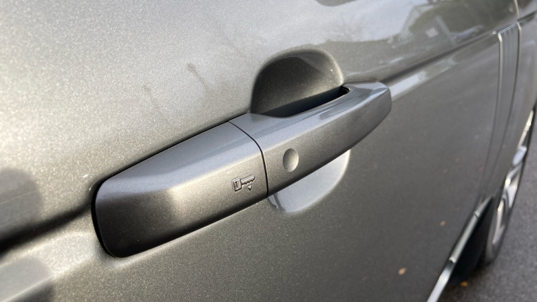 Land Rover Range Rover 3.0 SDV6 Vogue 4dr Auto Diesel Estate